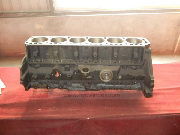 FORD 4.9L Cylinder head